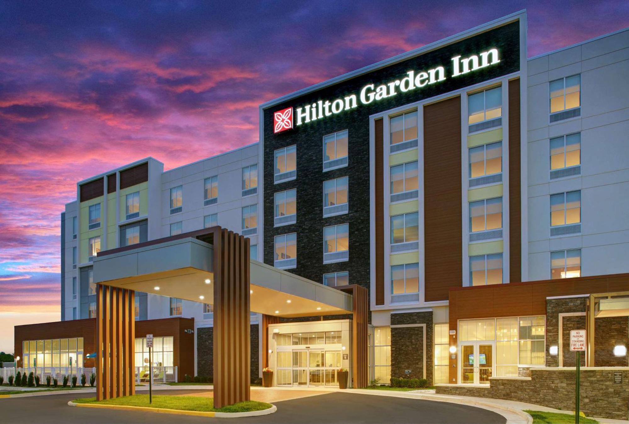 Hilton Garden Inn Манассас Экстерьер фото